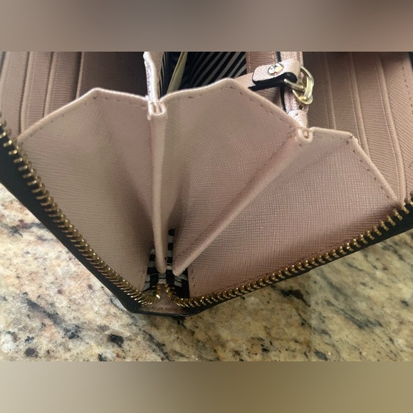 Kate Spade New York Cameron Street Lacey Leather Wallet - Picture 5 of 7